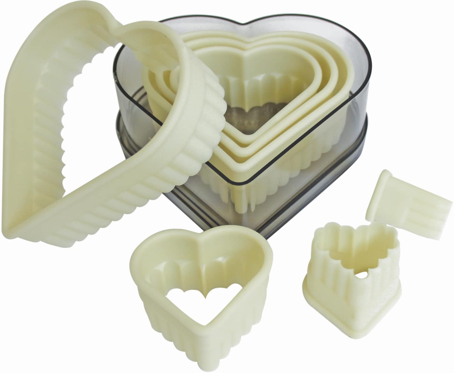 Set of pastry cutters "heart, serrated" 7 pieces